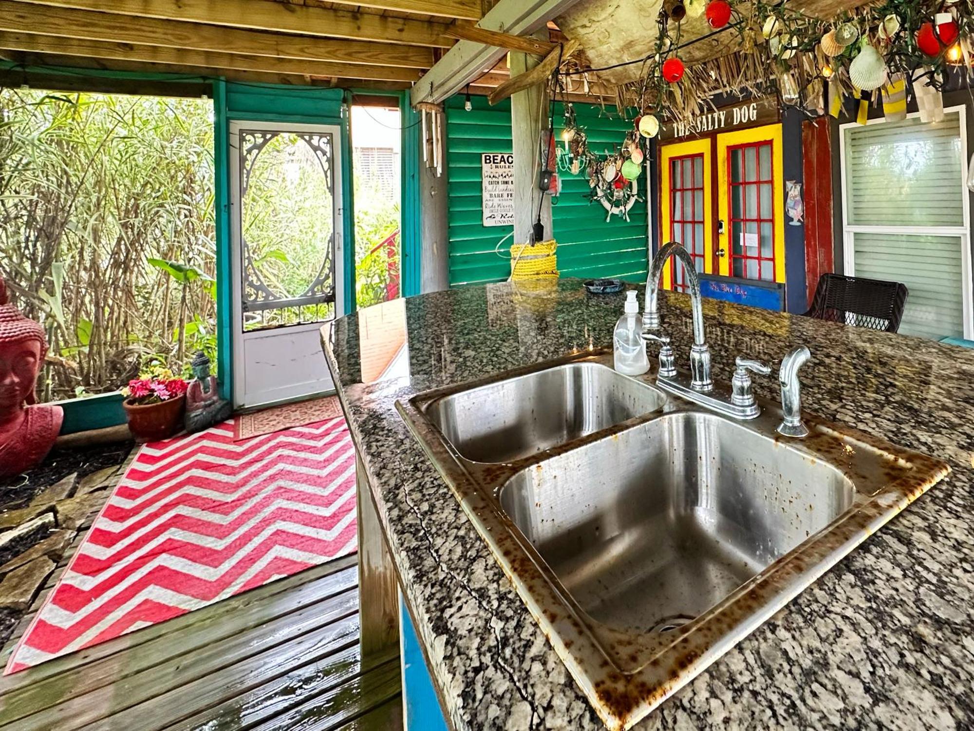 Salty Dog Cottage サーフサイド・ビーチ エクステリア 写真